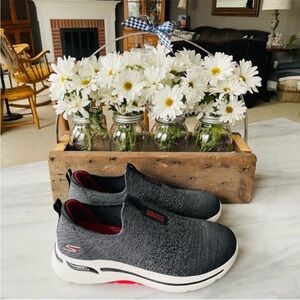 Skechers GO WALK•12•LIKE NEW•Slip-On•ArchFit Memory Foam Insert•Marled Charcoal
